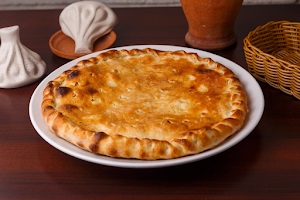 Пирог с сыром и шпинатом (больш.)